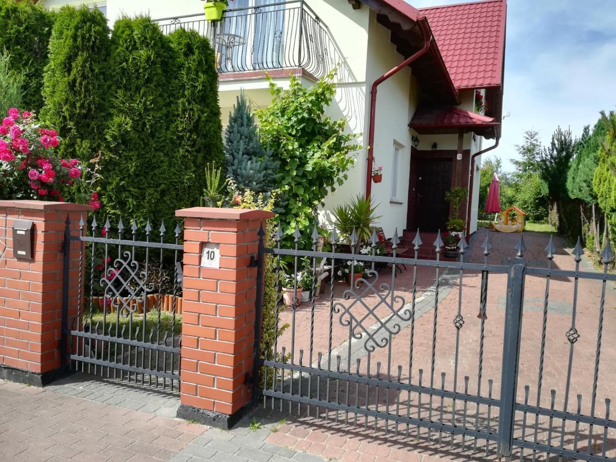 Pokoje Goscinne Jutrzenka Swarzewo Exterior photo